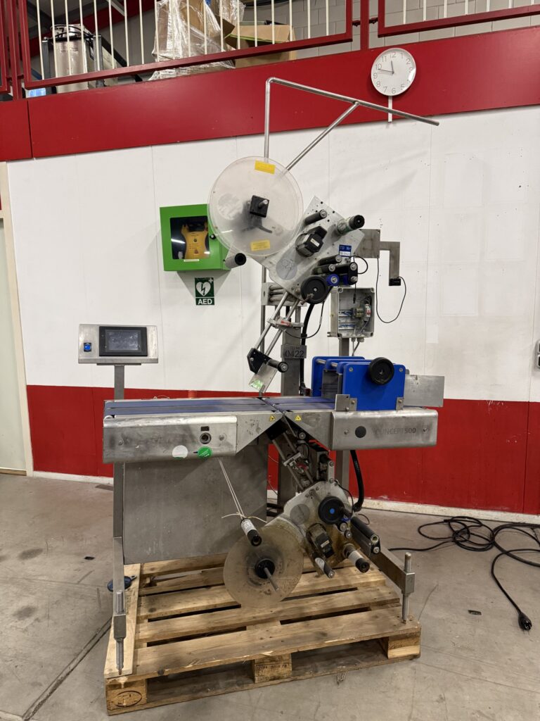 Marel etiketteermachine voor boven- en onderetiket – foto 1