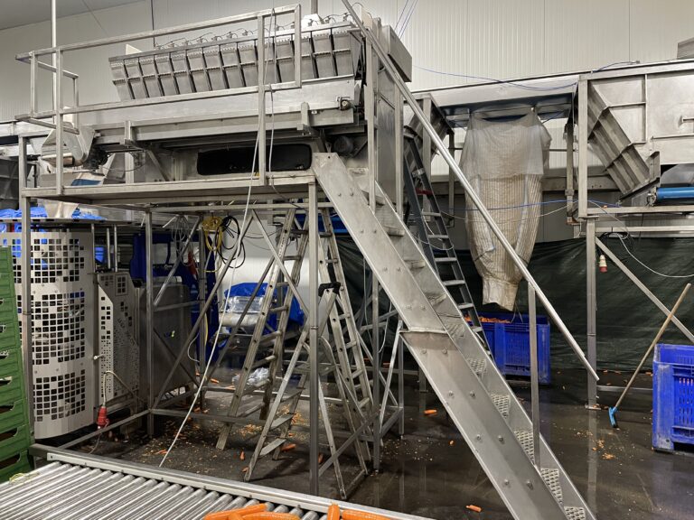 Volautomatische wortellijn met Newtec-weger en Jasa-verpakker – foto 4