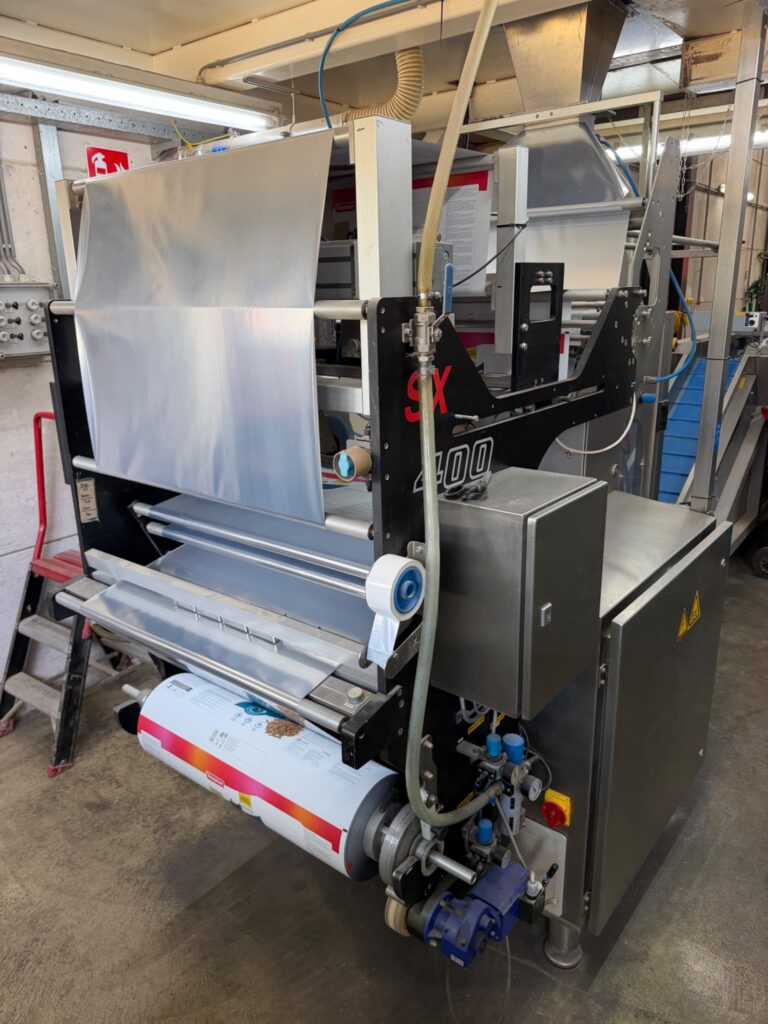 Complete weighing, packaging and case packing line with Yamato and GEA SmartPacker SX400 – photo 37